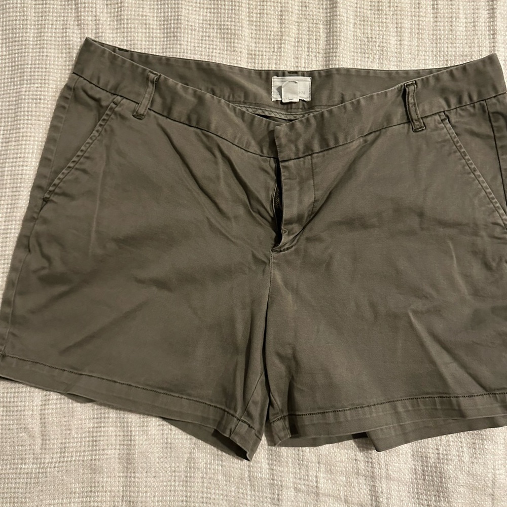 Caslon Women's Tan Shorts